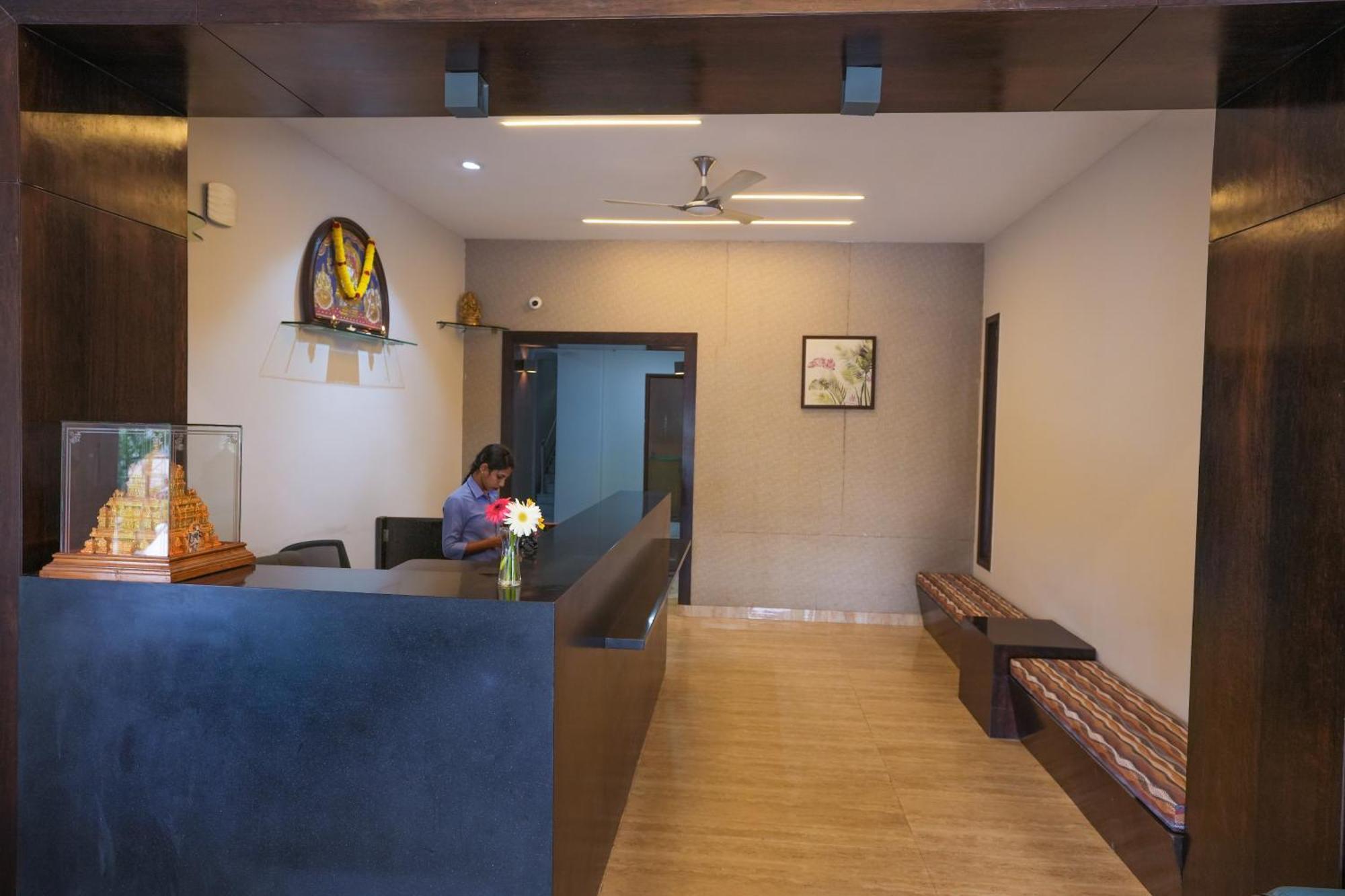 Vaishnavi Residency Hotell Bangalore Eksteriør bilde