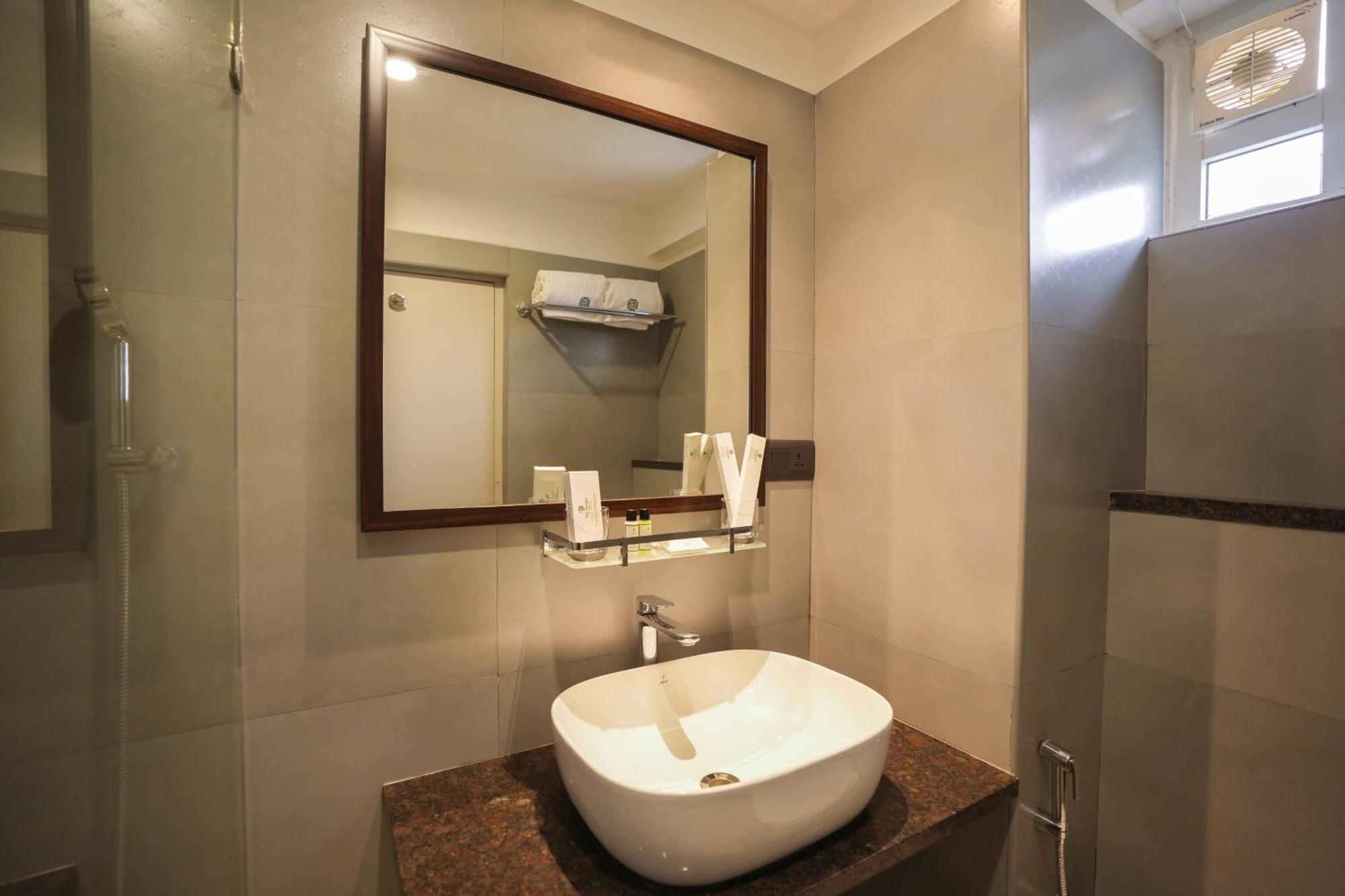 Vaishnavi Residency Hotell Bangalore Eksteriør bilde
