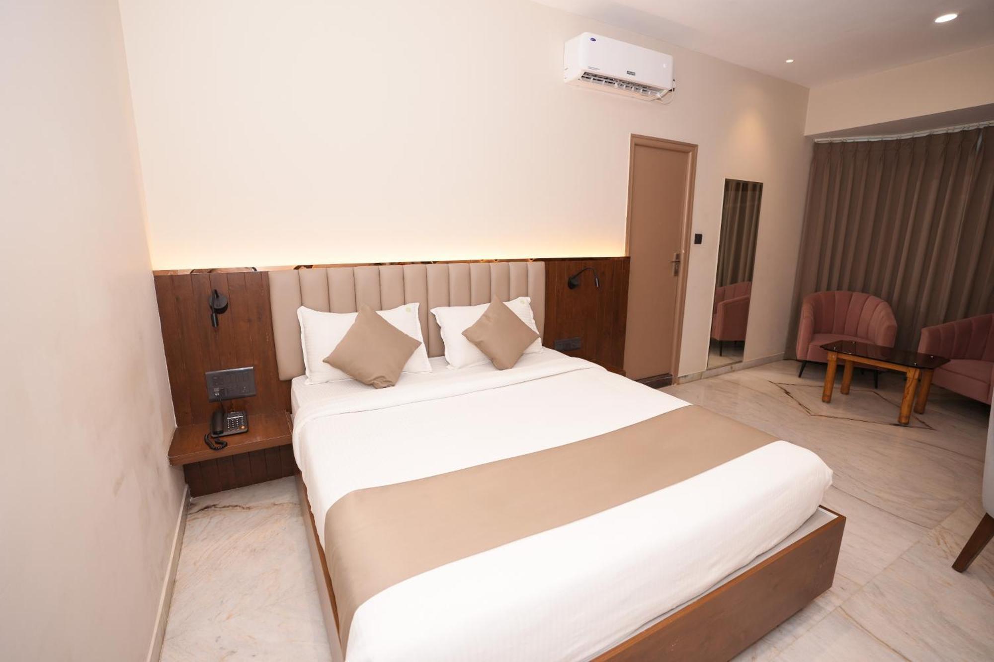 Vaishnavi Residency Hotell Bangalore Eksteriør bilde