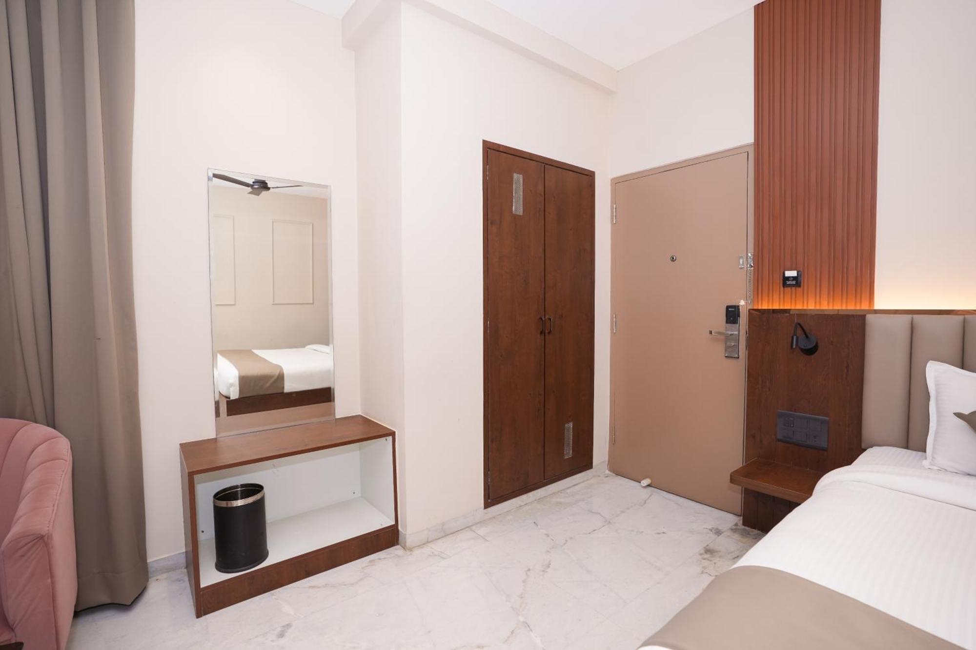 Vaishnavi Residency Hotell Bangalore Eksteriør bilde